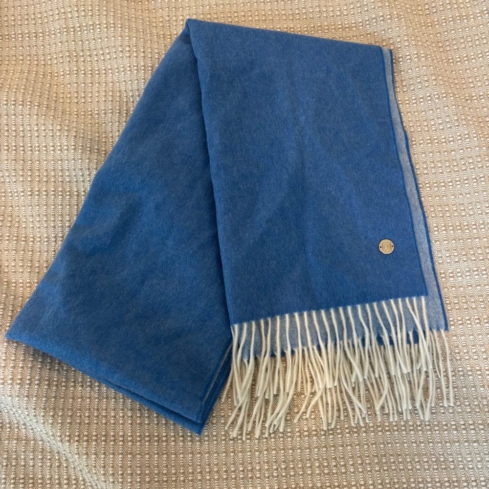 Bruno Magli Light Blue 100% Cashmere Scarf